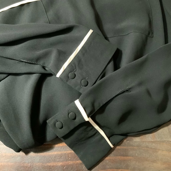 Naked zebra Lightweight v neck black dress size L - Picture 5 of 10